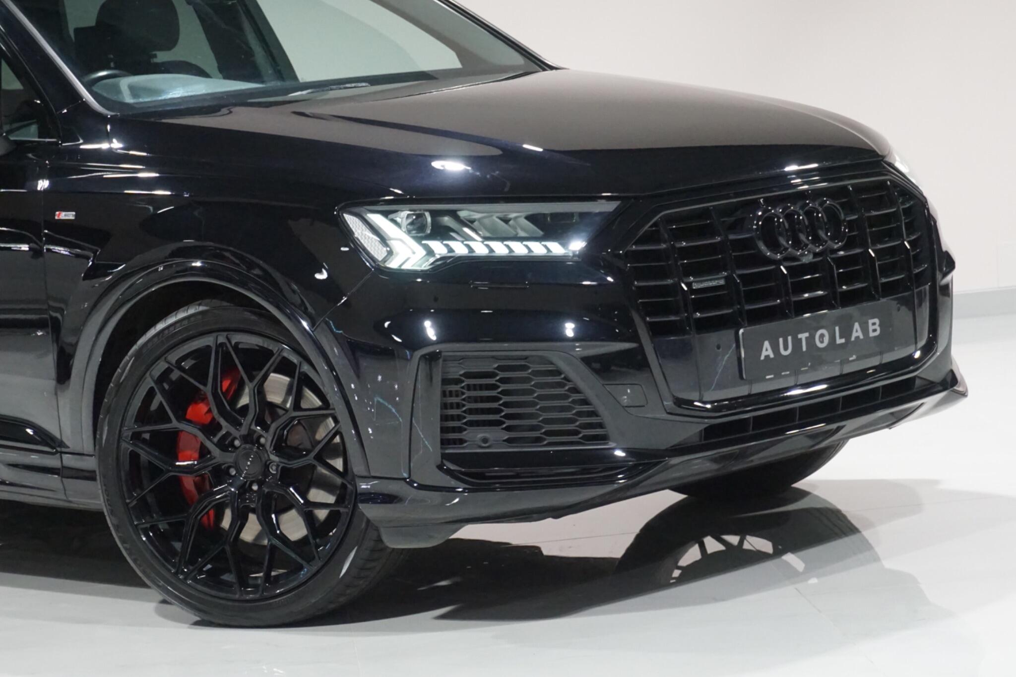 Audi Q7 3.0 TFSIe V6 55 S line SUV 5dr Petrol Plug-in Hybrid Tiptronic quattro Euro 6 (s/s) 17.9kWh (381 ps)